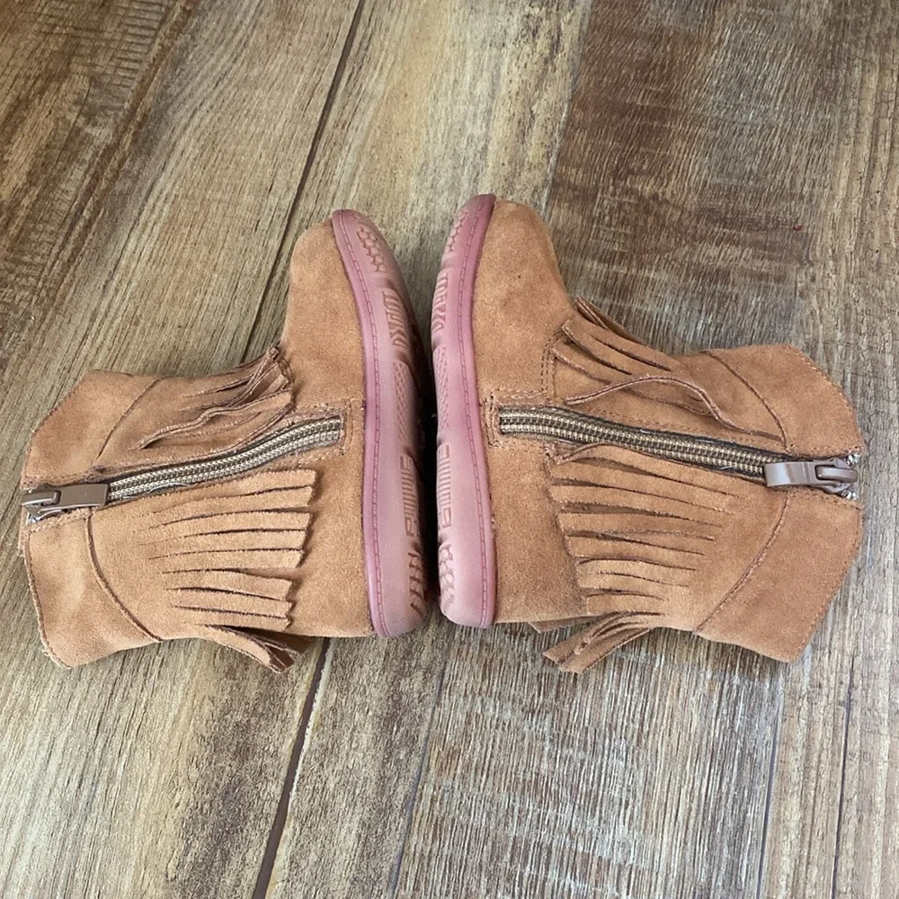 toddler brown zip up moccasin boots with fringe size 4